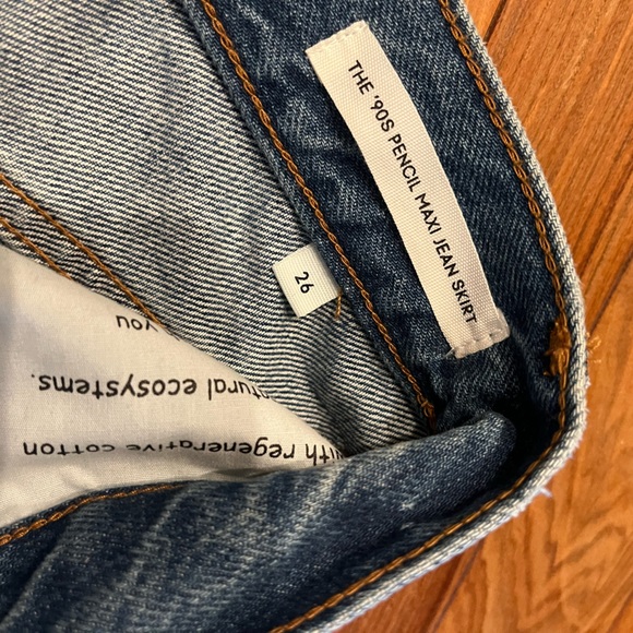 Aritzia denim forum the 90s pencil Maxi denim skirt, size 26 - Picture 4 of 4
